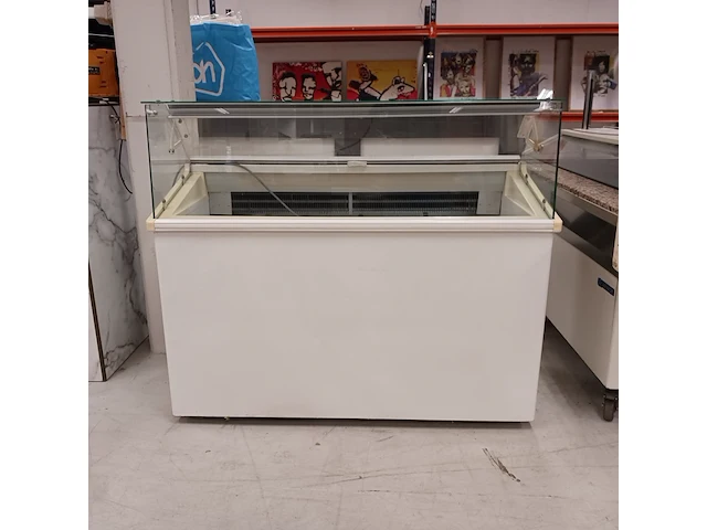 Ijsvitrine - afbeelding 2 van  9