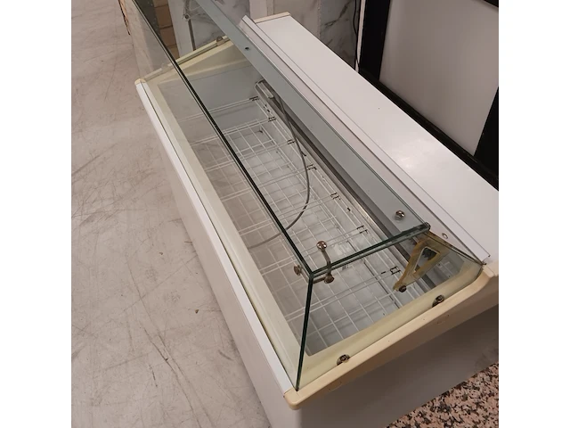 Ijsvitrine - afbeelding 4 van  9