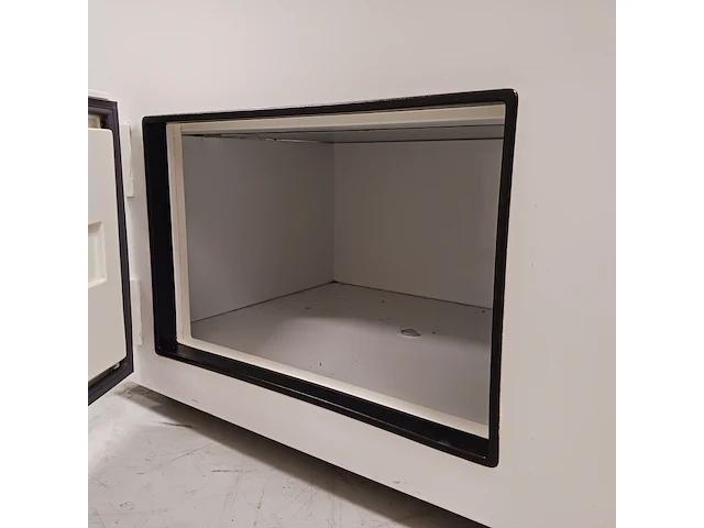 Ijsvitrine - afbeelding 8 van  9