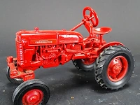 Ijzeren schaalmodel mc cormick farmall club tractor - afbeelding 3 van  5