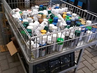 Ijzeren verkoopbak incl. spuitbusjes - afbeelding 1 van  4