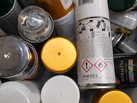 Ijzeren verkoopbak incl. spuitbusjes - afbeelding 4 van  4