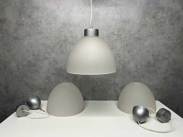 Ikea - glazen hanglamp ø35 (3x) - afbeelding 1 van  8