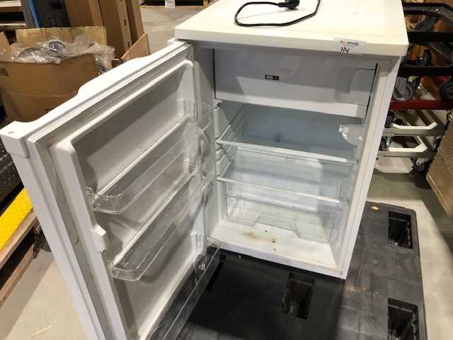 Ikea - tafel - koelkast - afbeelding 2 van  4