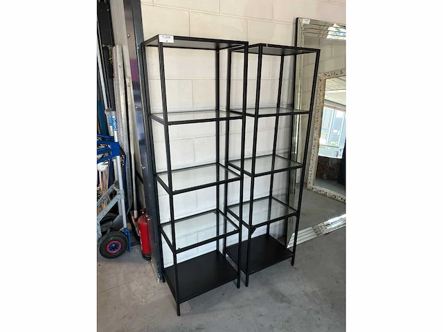 Ikea - vittsjö - vitrinekast (2x) - afbeelding 2 van  3
