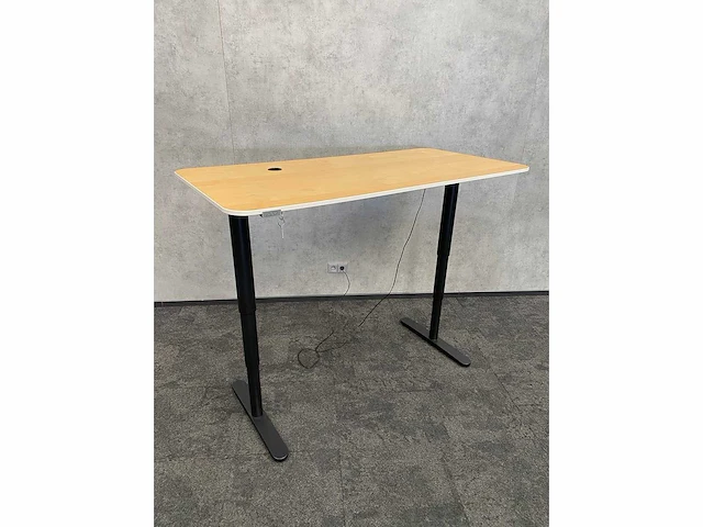 Ikea bekannt - elektrisch zit/sta bureau 160x80 - afbeelding 8 van  12