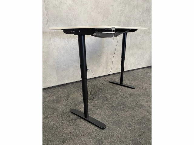 Ikea bekannt - elektrisch zit/sta bureau 160x80 - afbeelding 10 van  12