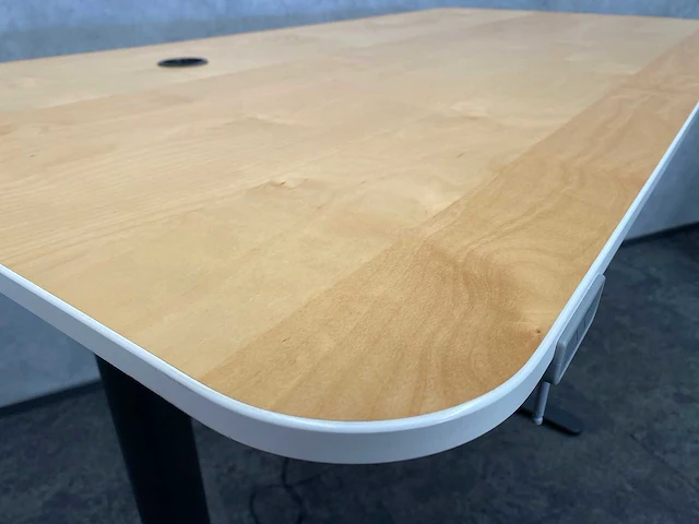 Ikea bekannt - elektrisch zit/sta bureau 160x80 - afbeelding 12 van  12