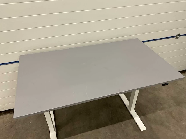 Ikea rodulf elektrisch zit-sta bureau (140x80cm) - afbeelding 2 van  6