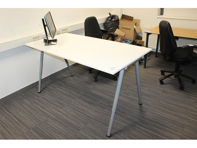 Ikea werktafel afm. 160 x 80 cm - afbeelding 1 van  2