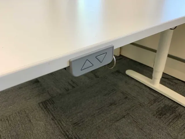 Ikea zit/sta bureautafel (2x) - afbeelding 5 van  5