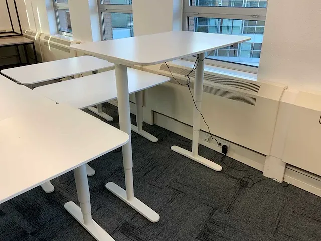 Ikea zit/sta bureautafel (8x) - afbeelding 2 van  9