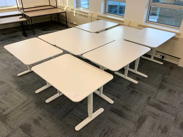 Ikea zit/sta bureautafel (8x) - afbeelding 3 van  9