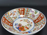 Imari schaal op standring - afbeelding 1 van  5