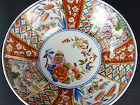 Imari schaal op standring - afbeelding 3 van  5