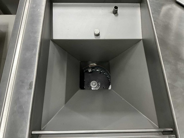 Imc waste pro bench unit 1000-725 voedsel schredder - afbeelding 10 van  13