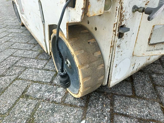 Imer - 2013 - it 7380 - hoogwerker - afbeelding 16 van  16