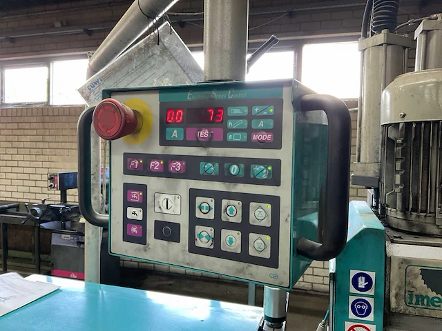 Imet - 2007 - sirio 370 af-e - semi en volautomatische afkortcirkelzaagmachine - afbeelding 20 van  20