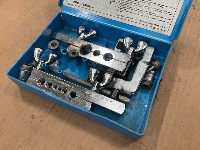 Imperial eastman flaring and swaging tool kit - afbeelding 3 van  5