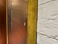 Imposante spiegel met elegante messing lijst - afbeelding 4 van  4