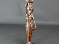 In coromandelhout gesneden indische dame