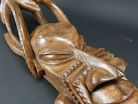 In hardhout gesneden afrikaans masker - afbeelding 4 van  5