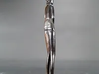 In hardhout gesneden afrikaanse dame - afbeelding 3 van  5