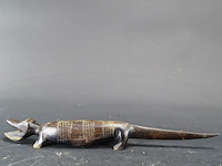 In hardhout gesneden krokodil - afbeelding 2 van  5