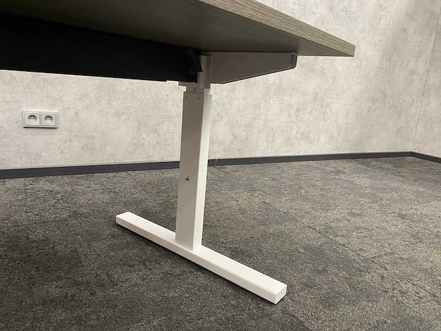 In hoogte instelbaar bureau 120x80 - afbeelding 5 van  9