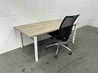 In hoogte verstelbaar bureau met bureaustoel (2x) - afbeelding 1 van  13