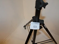 In hoogte verstelbaar rolstatief falcon eyes light stand l-3900ga. - afbeelding 2 van  3