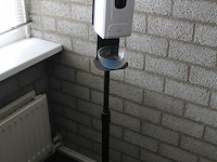 In hoogte verstelbare desinfecteerdispenser. - afbeelding 2 van  2