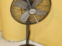 In hoogte verstelbare staande ventilator donna met doorsnede 50 cm. - afbeelding 2 van  3