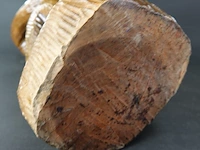 In hout gesneden afrikaans beeld - afbeelding 5 van  5