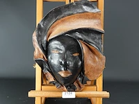 In leder gevormd masker - afbeelding 2 van  5