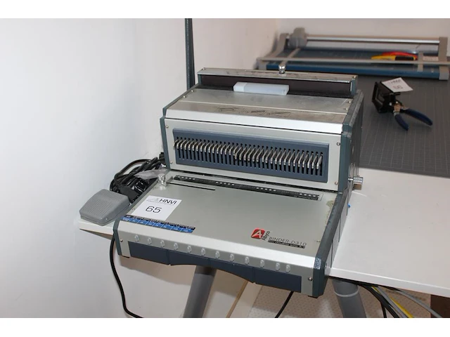 Inbindapparaat albyco binder-d310 met voetpedaal. - afbeelding 2 van  3