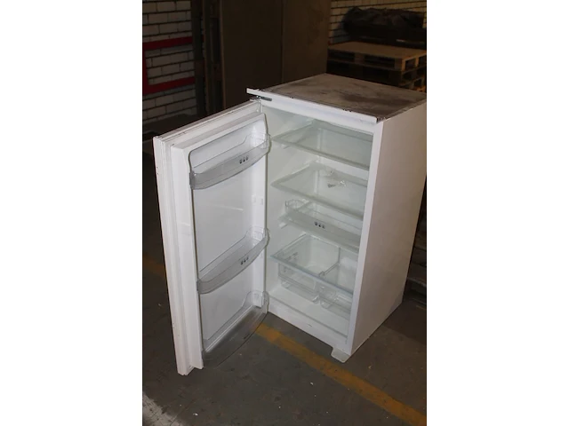 Inbouw koelkast nn. afmeting 54 cm x 52 cm x 102 cm - afbeelding 2 van  2