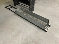 Inbouw werkbank met schappen voor bedrijfswagen - afbeelding 3 van  12