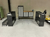 Inbouw werkbank met schappen voor bedrijfswagen - afbeelding 1 van  12