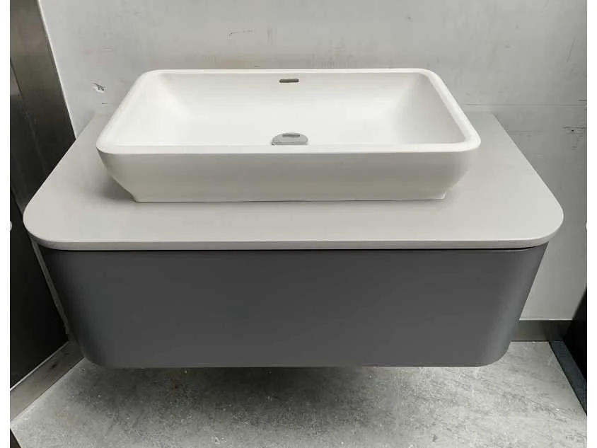 Inbouwapparatuur, sanitair en keukens