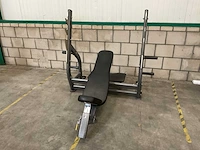 Incline bench press - afbeelding 1 van  4