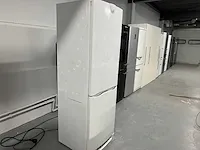 Indesit - indesit koelkast + medion el. kookplaat + philips tostimaker - afbeelding 10 van  17