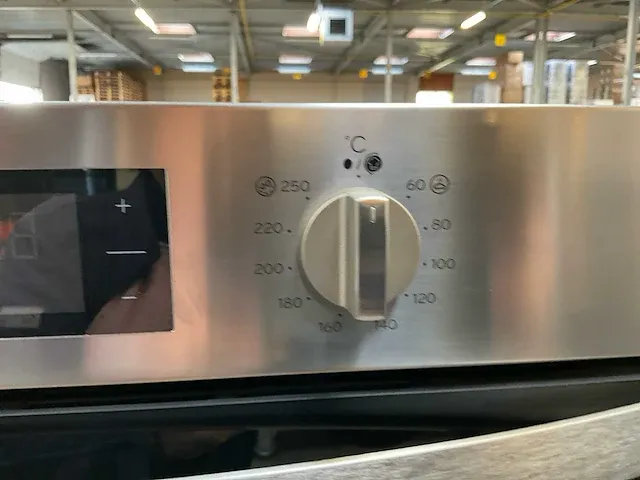 Indesit ifw 3844 h ix inbouw oven - afbeelding 4 van  5