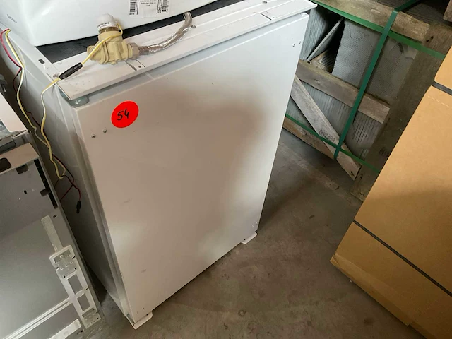 Indesit ins902aa inbouw koelkast met vriesvak - afbeelding 4 van  4