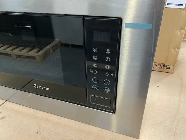 Indesit mwi 120 sx inbouw solo-magnetron - afbeelding 3 van  5