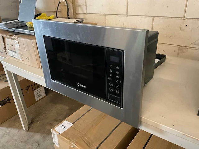 Indesit mwi 120sx solo inbouw magnetron - afbeelding 2 van  5
