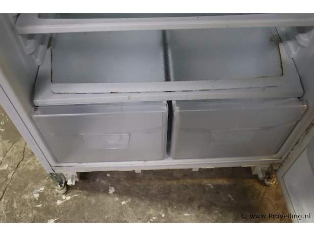 Indesit taa5 koelkast met vriesvak - 70x70x179cm - afbeelding 2 van  13