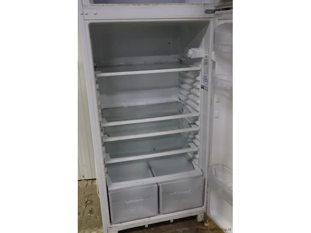 Indesit taa5 koelkast met vriesvak - 70x70x179cm - afbeelding 8 van  13