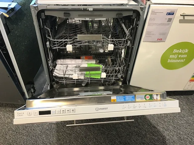 Indesit voll. geïntegreerde vaatwasser dio 3t131 a fe - afbeelding 3 van  3