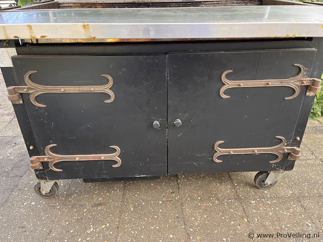 Indoor/outdoor bbq - gas - afbeelding 6 van  9